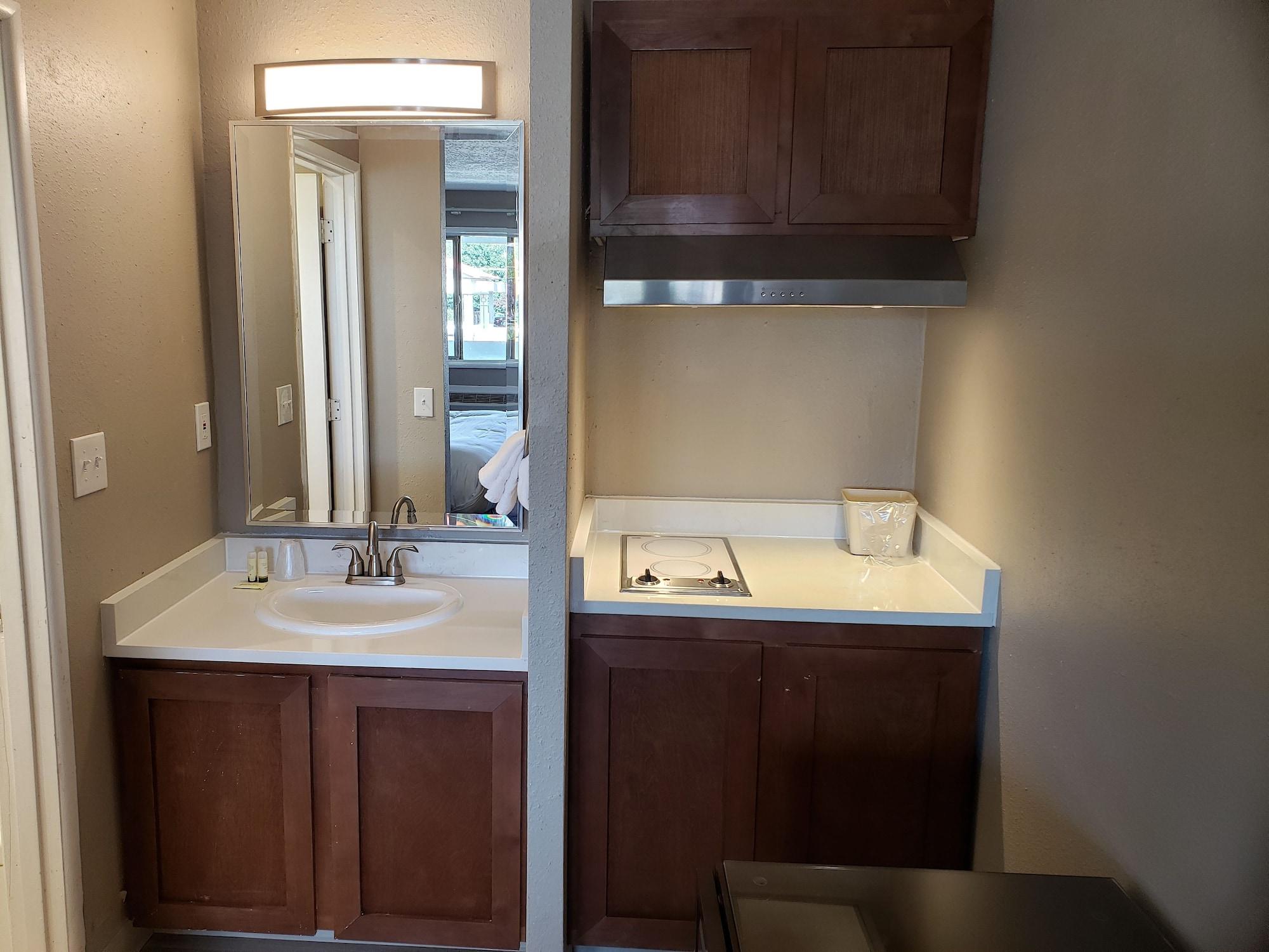 Yakima Valley Inn Екстериор снимка